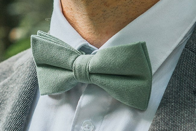 Le Velours dans les Accessoires de Costume : La Tendance Luxe de 2025 Bild