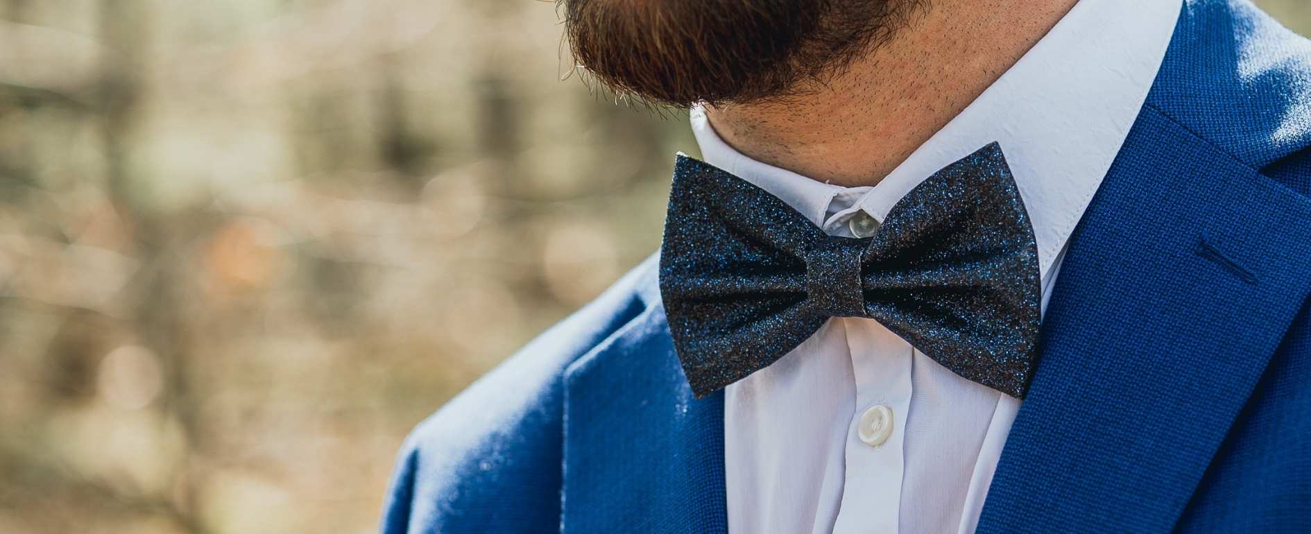 Accessoires de Costume : Les Indispensables pour un Look Parfait 🕴️ Bild